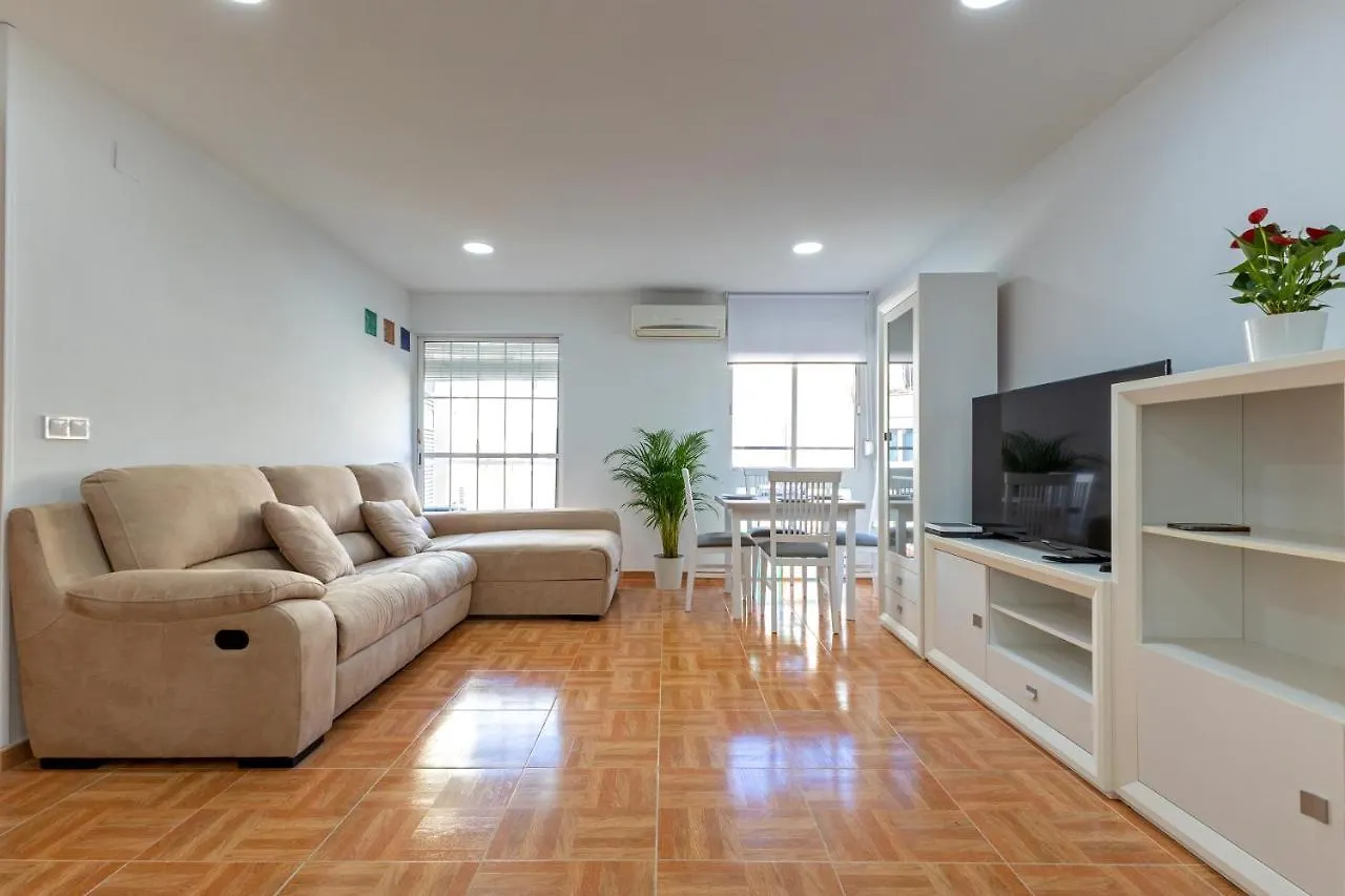 Charming 2 Bedroom Apartment At Triana Center By Oui Seville location