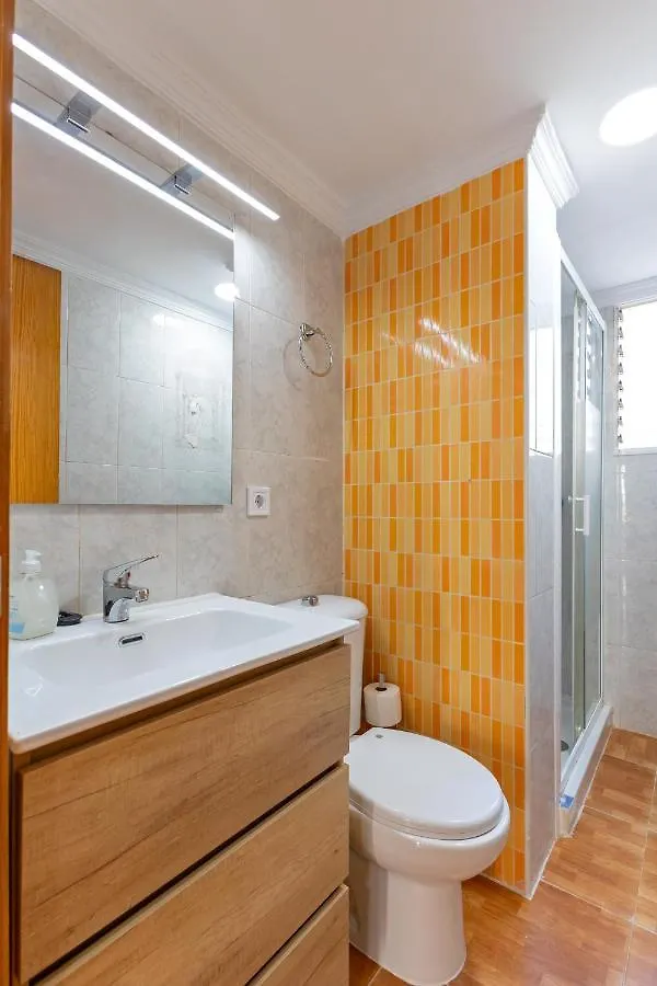 Charming 2 Bedroom Apartment At Triana Center By Oui Seville