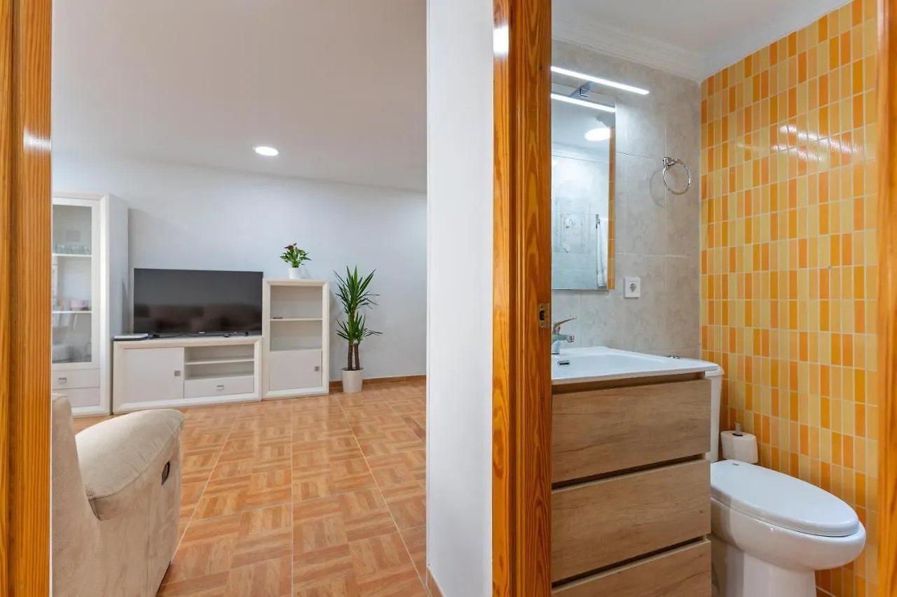 Charming 2 Bedroom Apartment At Triana Center By Oui Seville Spain