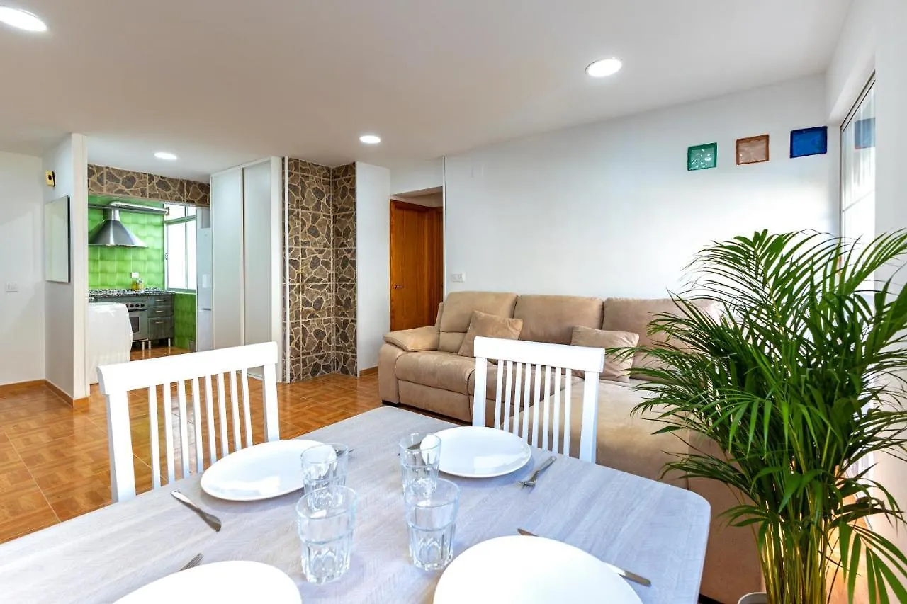 Charming 2 Bedroom Apartment At Triana Center By Oui 塞维利亚